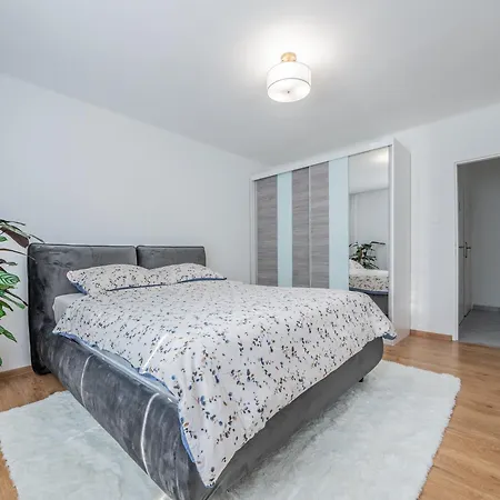 Apartment Wonderful 5min To The Center Bratislava